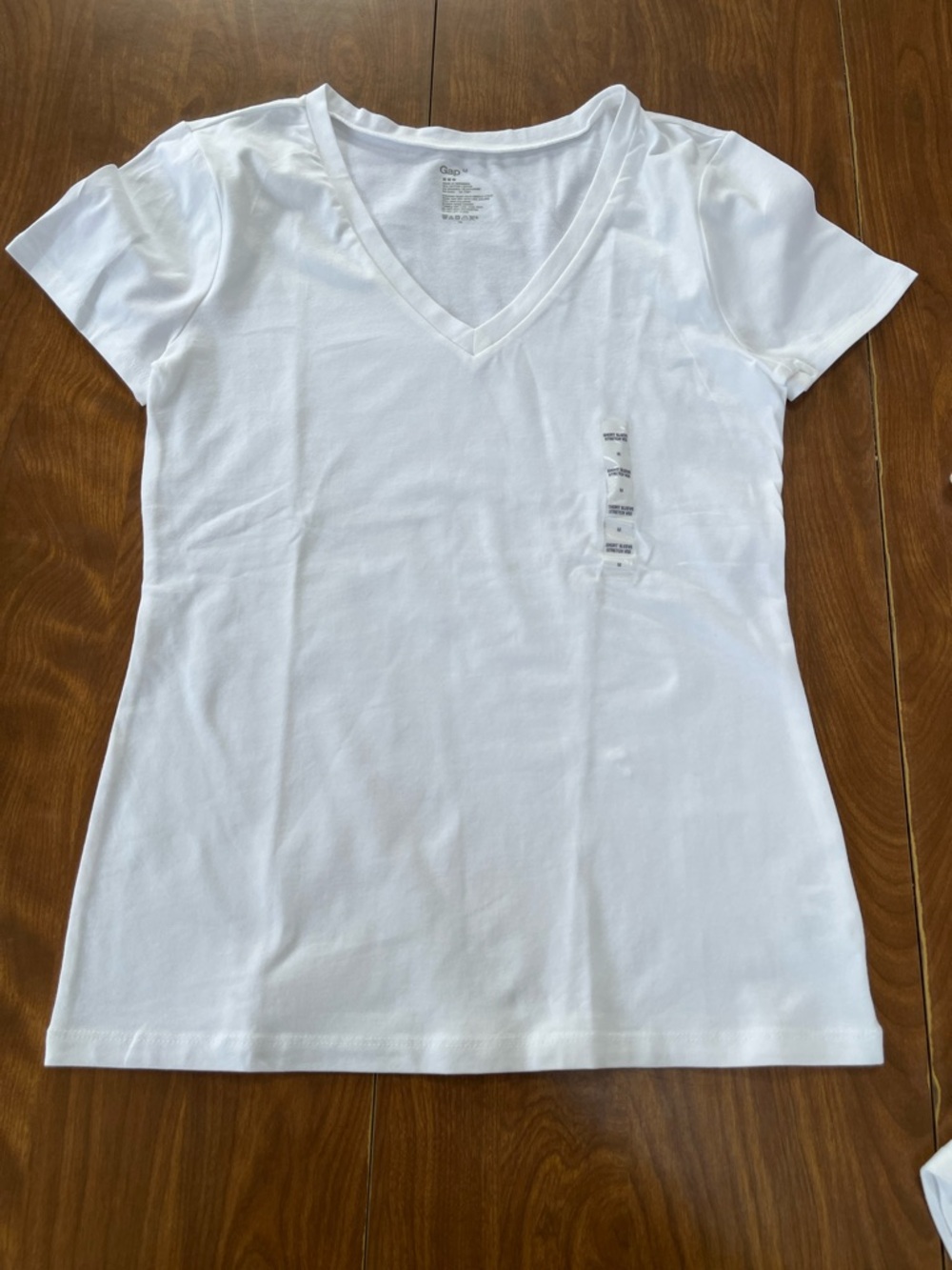 GAP Tees and Camisoles Bundle - Picture 4 of 10